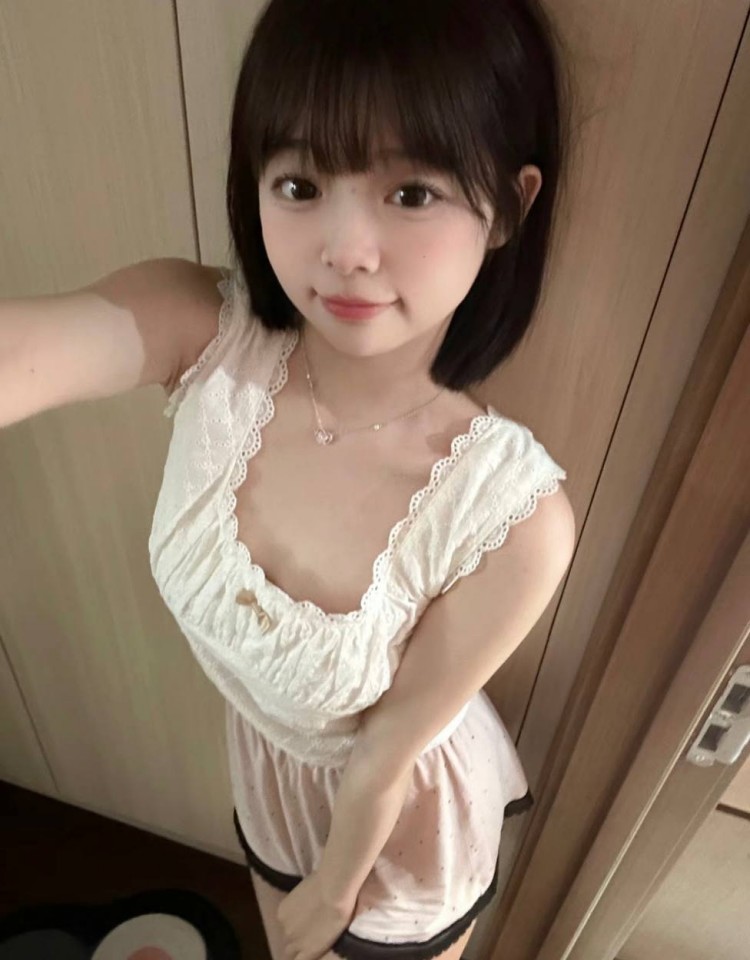 姑父有力挺送小芳的背景故事,午夜高清完整版